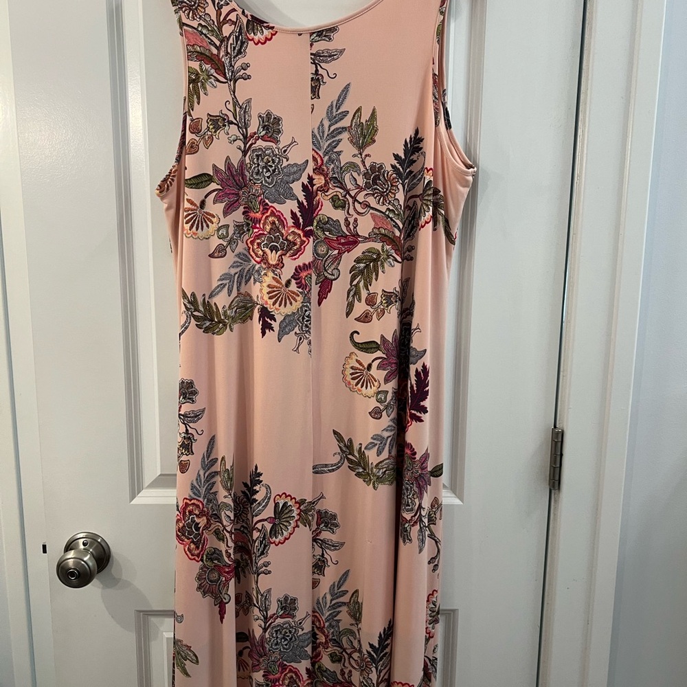 Floral Sleeveless Dress - Peach and Multicolor